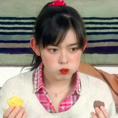 超火的温柔高清女生头像图片