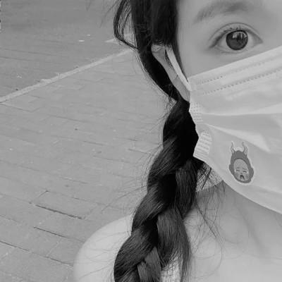 高质量真人黑白女头