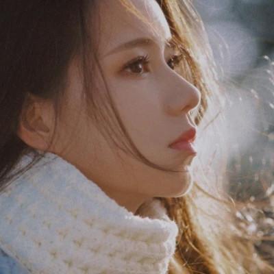 森系文艺女生头像高清