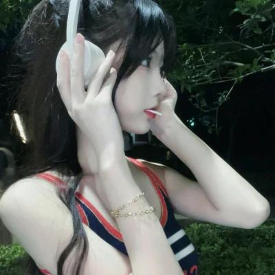 青春活力女生头像图片