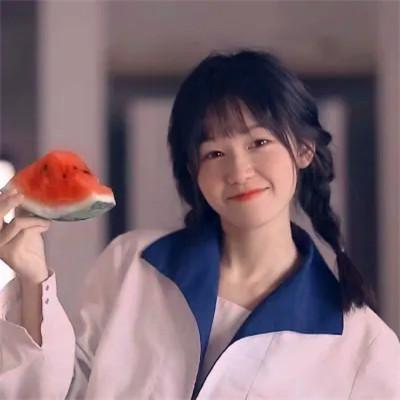 超火的温柔高清女生头像图片
