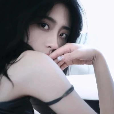 诱人头像女头 高清好看的成熟头像图片女