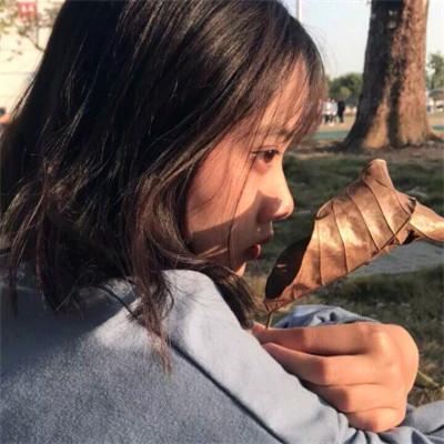 超火的温柔高清女生头像图片