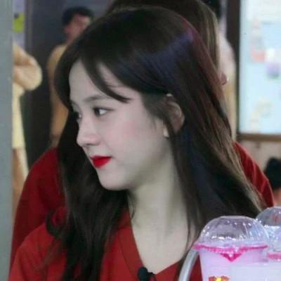 超火的温柔高清女生头像图片