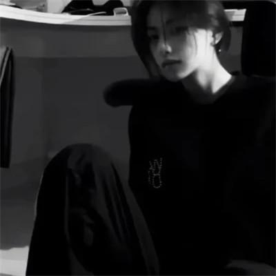 高级女生头像图片
