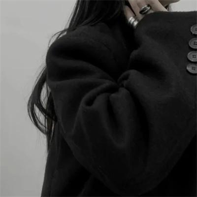 高级黑部位女生头像