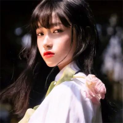 超火的温柔高清女生头像图片