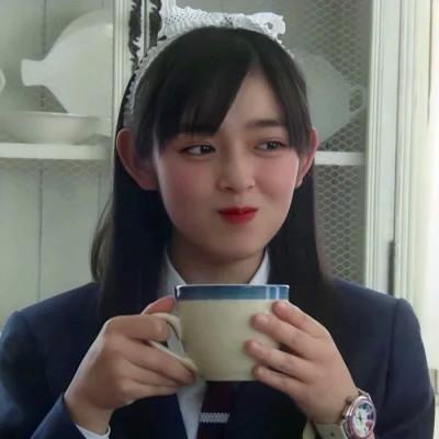 超火的温柔高清女生头像图片