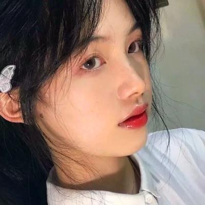 超火的温柔高清女生头像图片