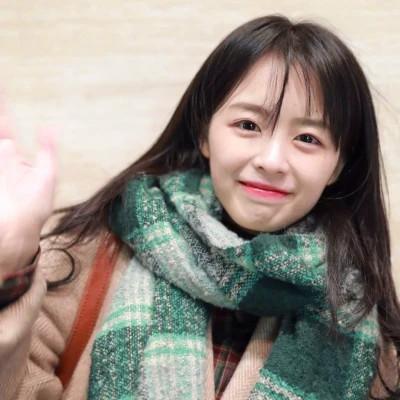 超火的温柔高清女生头像图片