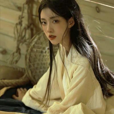 高级氛围感的微信女生头像图片