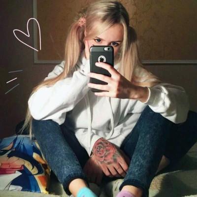 网恋真人头像女生现实,一看就迷上了