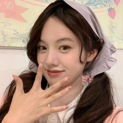青春活力女生头像图片