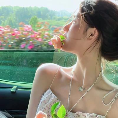 颜值爆表好看又酷的头像女生图片