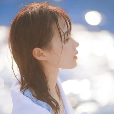 森系文艺女生头像高清
