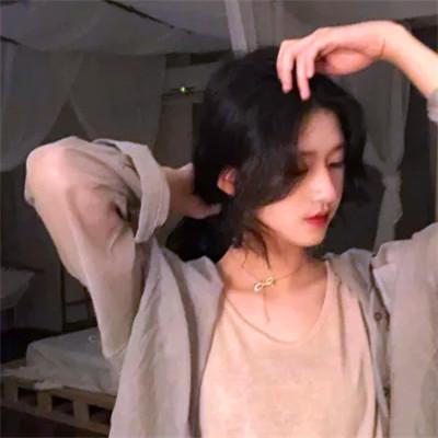 超火的温柔高清女生头像图片