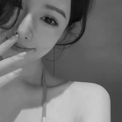 高质量真人黑白女头