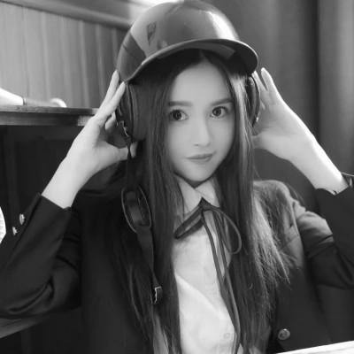 闺蜜头像四人真人女黑白