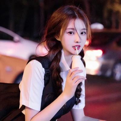简约女生头像 优雅有品位