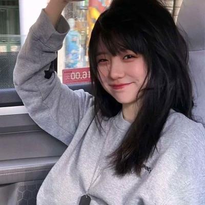 超火的温柔高清女生头像图片