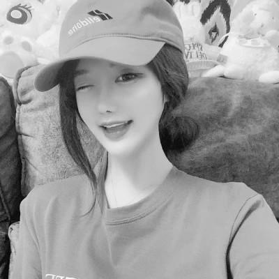 闺蜜头像四人真人女黑白