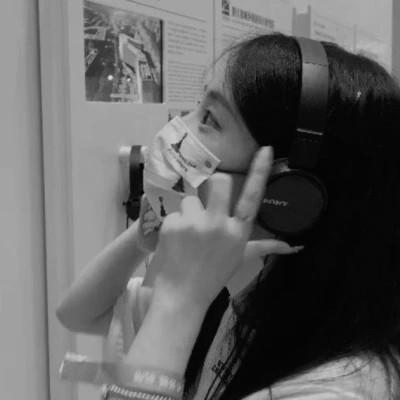 高质量真人黑白女头