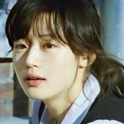 超火的温柔高清女生头像图片