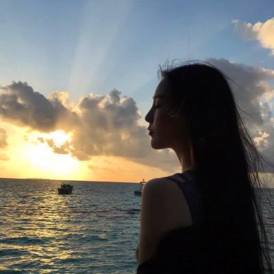 网恋真人头像女生现实,一看就迷上了
