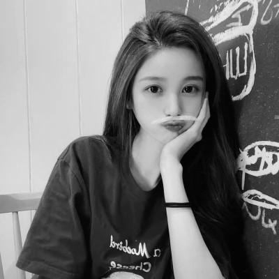 闺蜜头像四人真人女黑白
