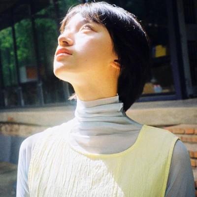 高级氛围感的微信女生头像图片