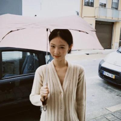 胶片女头像真人高清图片
