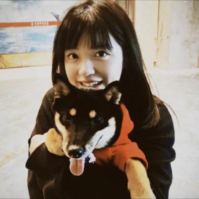 胶片女头像真人高清图片