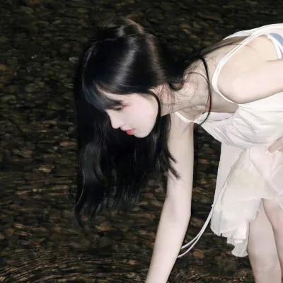 私藏女头2023最新图片