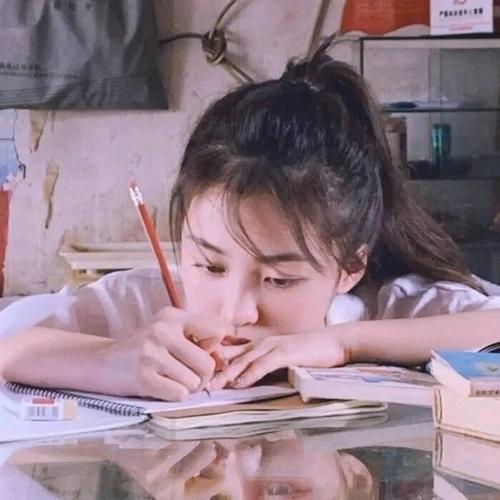 女生高质量内卷头像图片大全