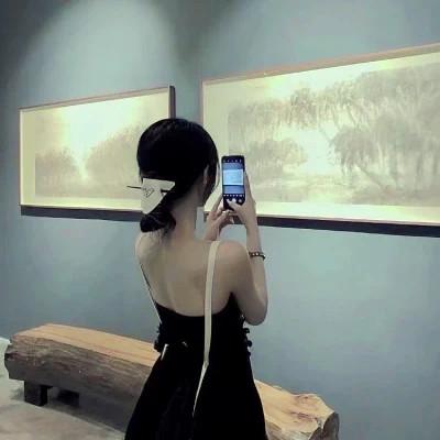 女头像真人图片背影