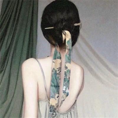 女头像真人图片背影