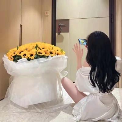 女头像真人图片背影
