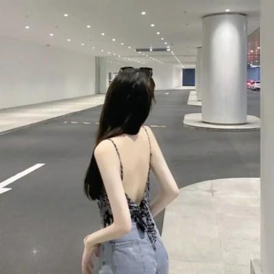 女头像真人图片背影