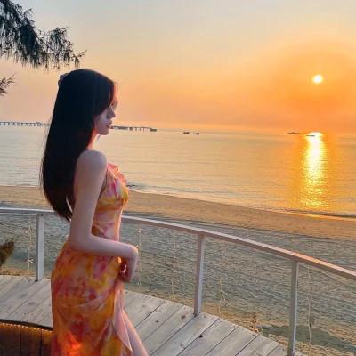 女头像真人图片背影
