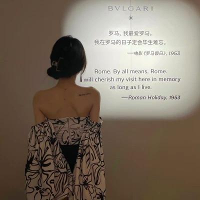 女头像真人图片背影