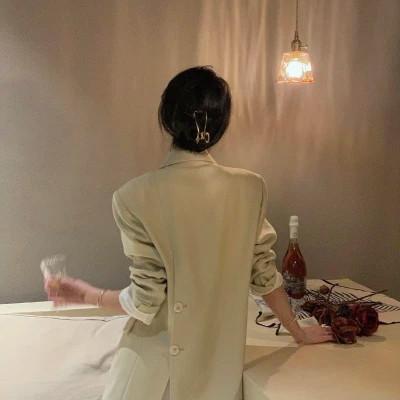 女头像真人图片背影