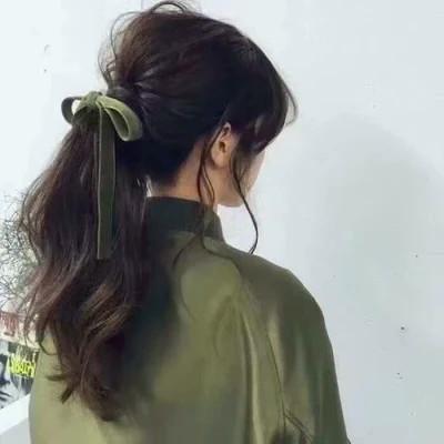 女头像真人图片背影
