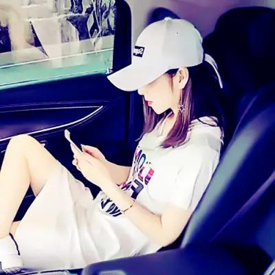 情侣头像男女一左一右配对超火图片