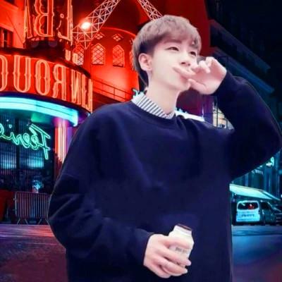 情侣头像男女一左一右配对超火图片