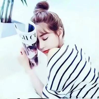 情侣头像男女一左一右配对超火图片