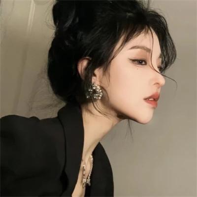 吸引人好美的气质女头像图片大全