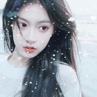 冰雪系少女头像 高清雪花飘落的女生头像图片