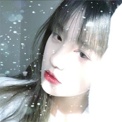 冰雪系少女头像 高清雪花飘落的女生头像图片