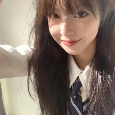 可盐可甜的女生头像真人照片