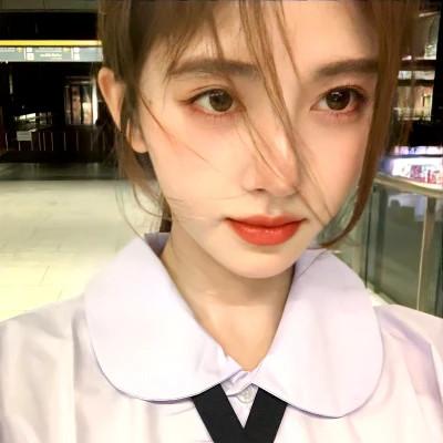 可盐可甜的女生头像真人照片